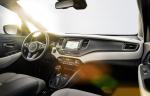 Kia Carens 2012 года